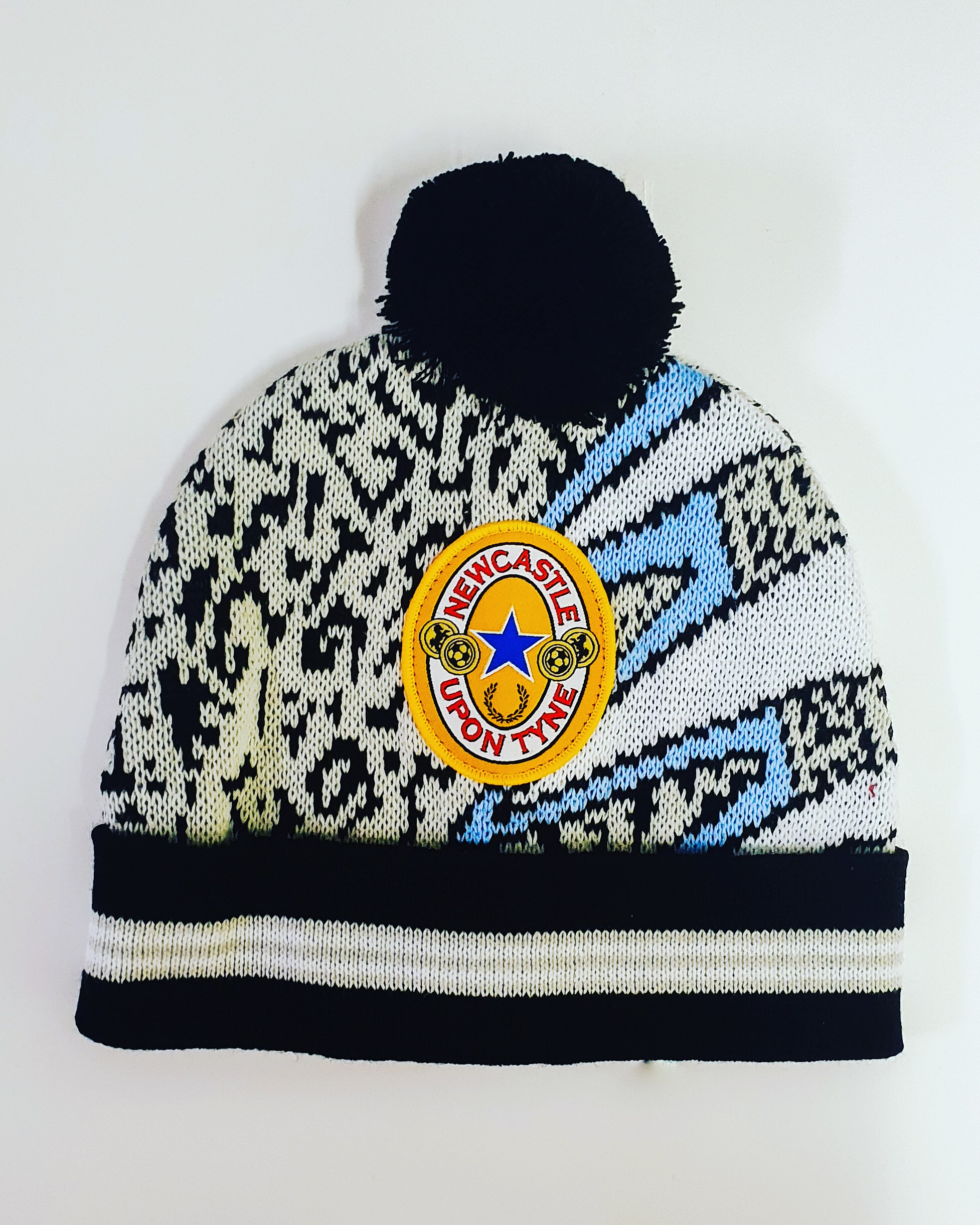 Pavel Bobble Hat Football Bobbles